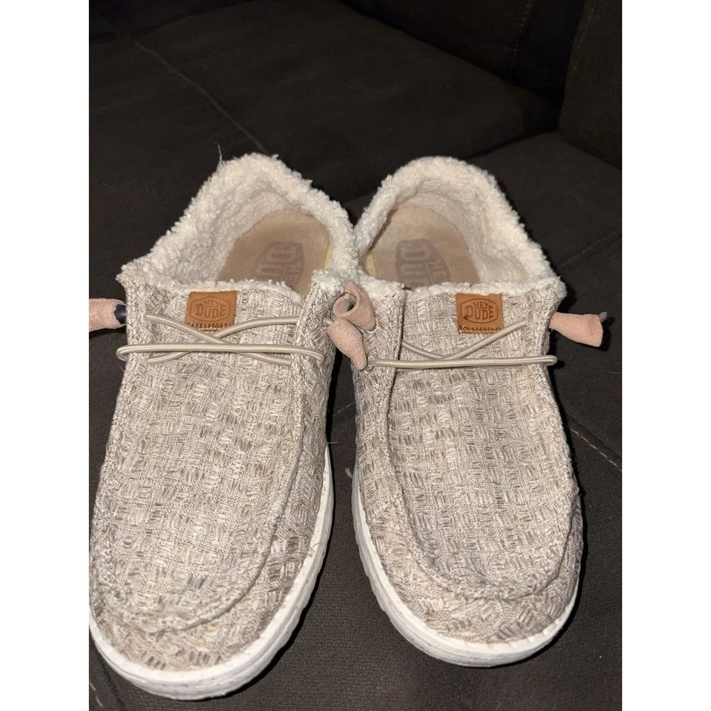 Hey Dude Wendy Warmth Natural Women's Size 6 Slip On Shoes Faux Fur 40550-126